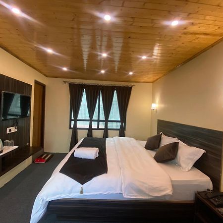 Hotel Amaira Дарджилинг Экстерьер фото