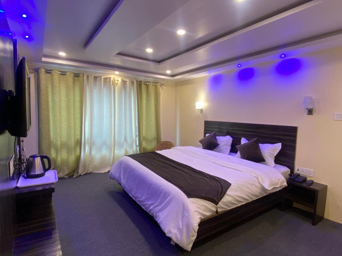 Hotel Amaira Дарджилинг Экстерьер фото